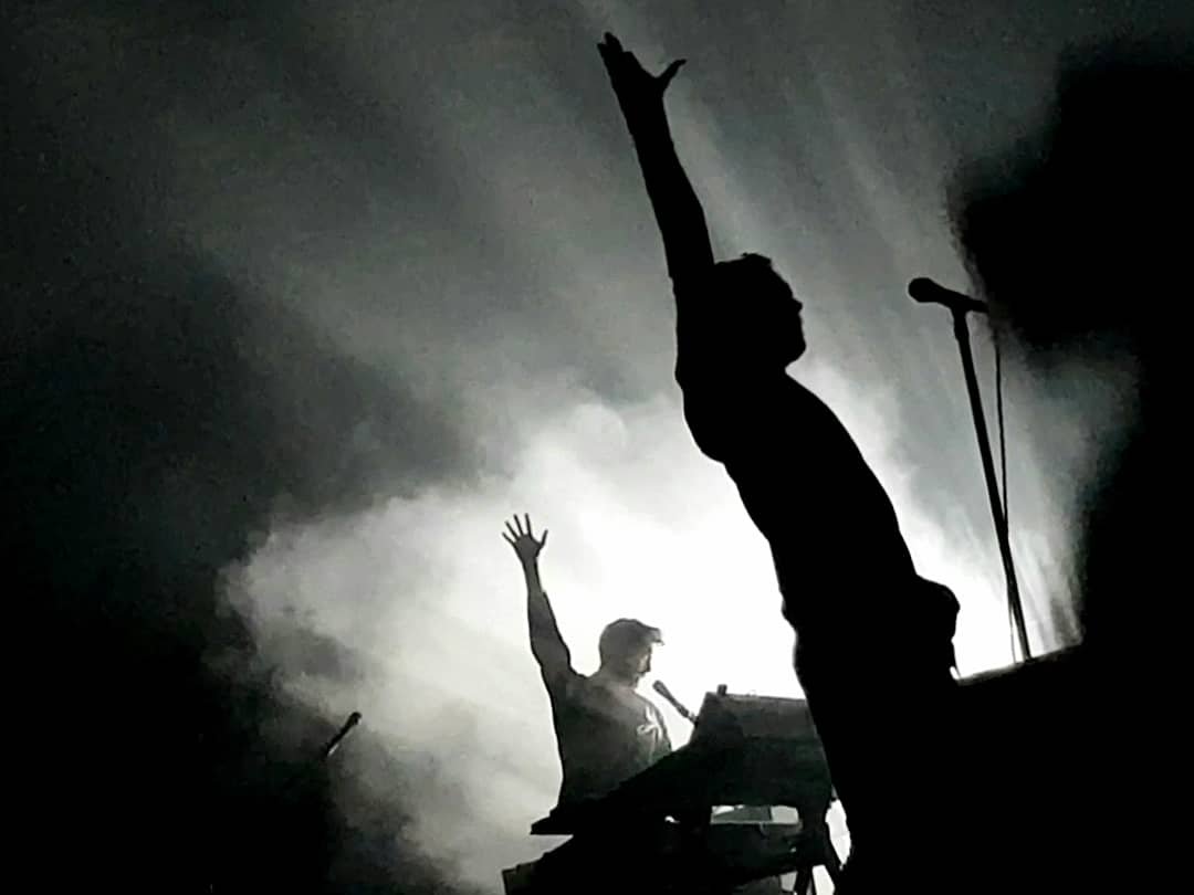 Rau2Biaggi's tweet photo. @editorsofficial @about_Editors en @WiZinkCenter ❤ #BlackGoldTour #Editors #EditorsMadrid https://t.co/yRfjhN8m0f