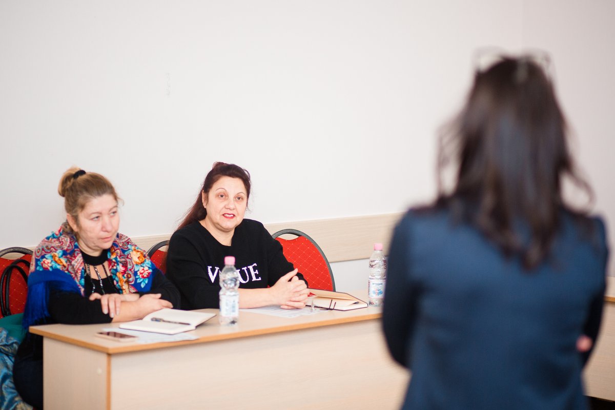 UNDPMoldova's tweet photo. Today #Moldova is reviewed at #CEDAW75. UNDP, as part of @UNMoldova country team, recommends to exclude the incompatibility provision related to locally elected officials.
Now, given the extremely low salary of local councillors, women generally decide to keep their primary job. https://t.co/AvHsfZyXlR