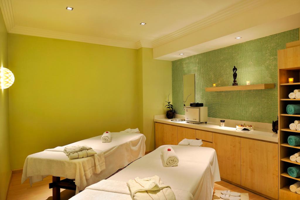 FourPointsLagos's tweet photo. You deserve a spa massage. Reward & revitalize yourself @ the #fourpointslagos #spa Call: 014489429; 09053892598 #massage #discount #pamper #treatment #relax #pamper #lagosspa #lekkispa #lagoslife #spatreatment #lekki #lagos #nigeria #nigerianspa #hospitality https://t.co/IEDo1cLVfm