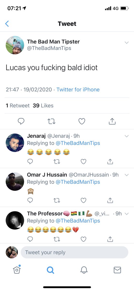 TipsterBad's tweet photo. Yeah @LucasMoura7 that’s right your a bald idiot for trying to your job, all whilst I pretend to be pissed off you missed whilst collecting punters commission. #whostheidiot #badmanfruad #conman #lovesablock https://t.co/CZvgKZLgW1