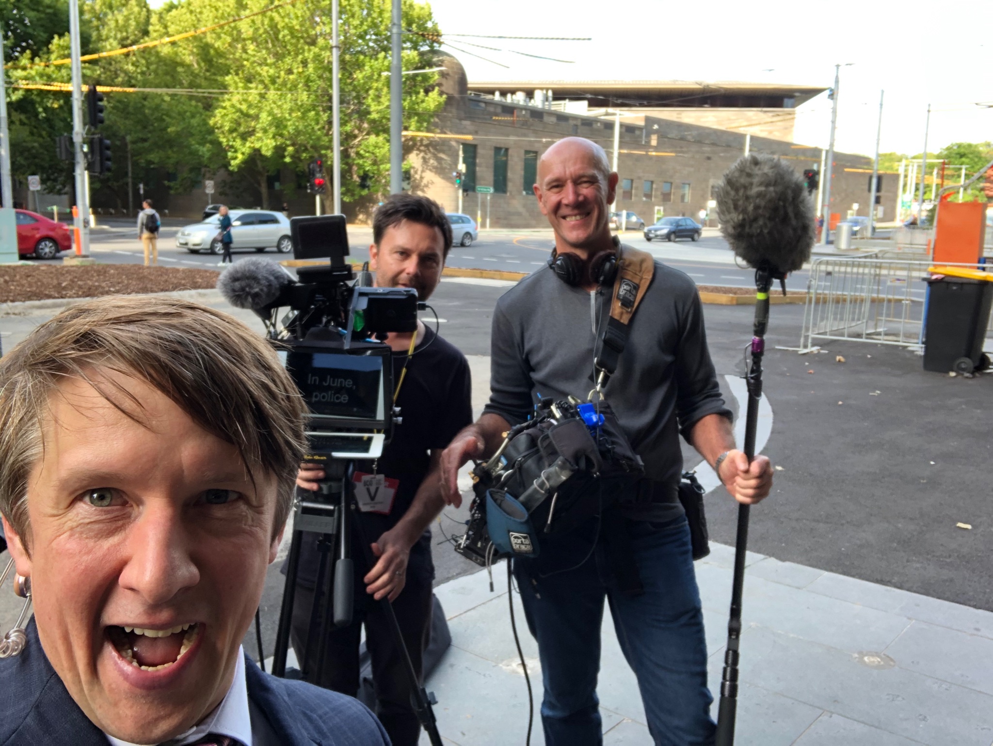 Jonathan Pie on Twitter "Filming some shit in melbourne and
