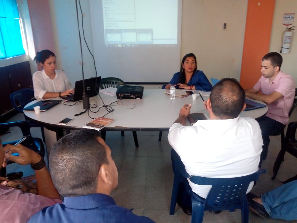 alcaldia_maicao's tweet photo. En #Maicao, se realizó taller evaluativo sobre el cumplimiento de la sentencia #T302, con la presencia de la Alta Consejería para las Regiones, dónde el alcalde @Dasukimohamed, reiteró su compromiso con la población Indígena para generar proyectos para su desarrollo. https://t.co/zDiq1EpWYA