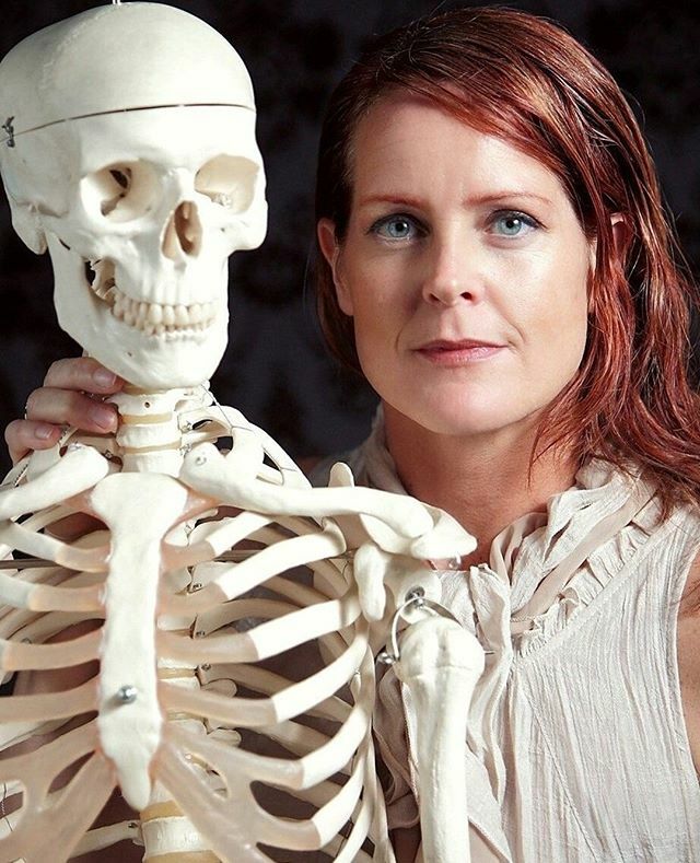 yogafactorytx's tweet photo. Have you ever wondered how your body works during yoga class? Our Artful Anatomy for Yogis workshop on February 29th is one you won't forget! Professor Allison Gillies will teach you to visualize anatomy as an artist. Best of all you'll break down the an… https://t.co/vOD4UpXPNN https://t.co/S3qxuIMPye