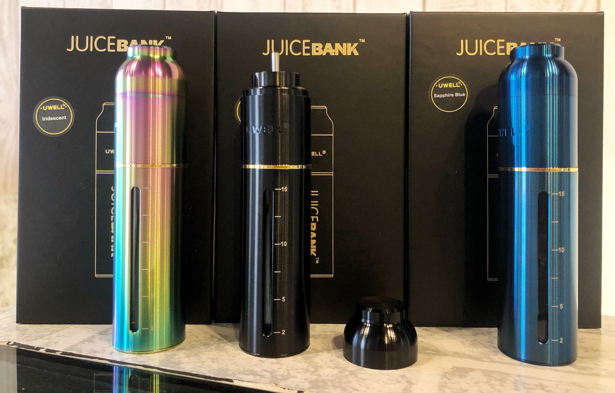 Cbd Vape 専門店 Mr Vape横須賀 Juice Bank Uwellから出てる小物の紹介 簡単に言うとイージードリッパーになります 蓋がマグネットになってるので片手で取り外しができますよ 先端が細くなってることから510ドリップチップでも物によって