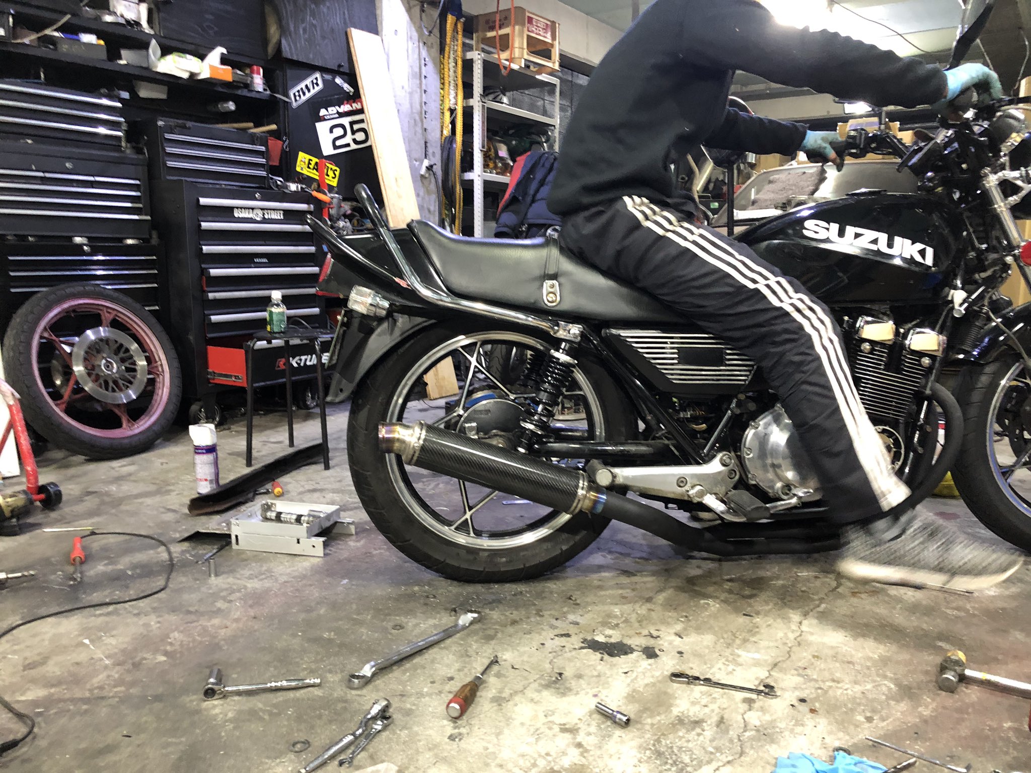 GSX400F Gフォア 外装 つろ