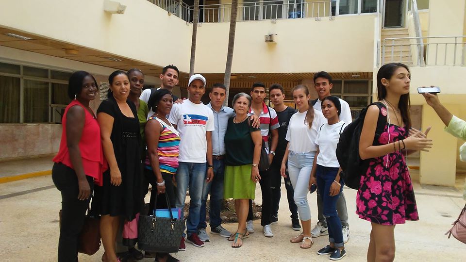 hectorniles6's tweet photo. Con la profunda convicción de sabernos #jóveneseguidores del #legadoético,#humanista y #antimperialista de #Martí y #Fidel, se desarrolló hoy el #45SeminarioJuvenildeEstudiosMartianos en el capitalino municipio de #LaLisa.#MartianosHoy #TuFuturoHOY🇨🇺 https://t.co/Rw1n91G8D3