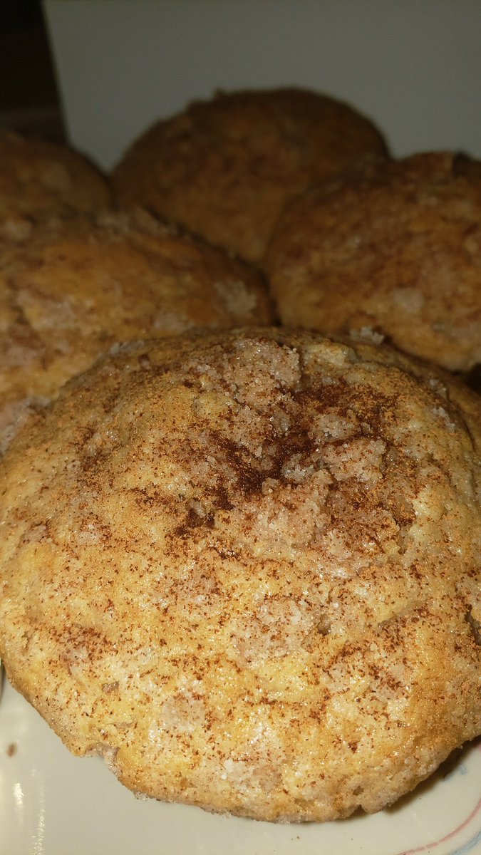 ThatManMarco's tweet photo. ‼‼TONIGHT'S MASHUP‼‼
➡️SNICKERdoodle MUFFINS⬅️

Instagram: @Marcosmashups https://t.co/majUXAA5wa