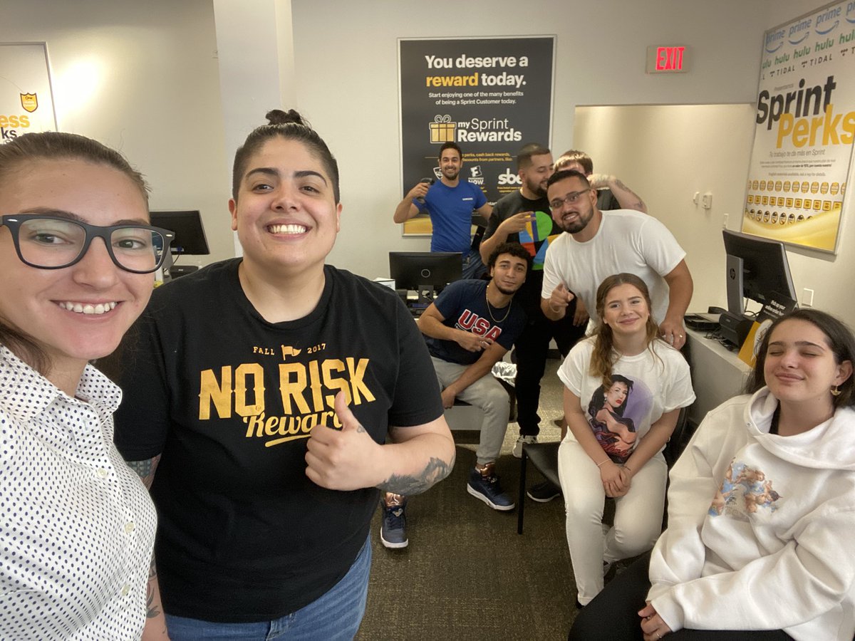 Emili Garcia (@emiligarciaaa) on Twitter photo 