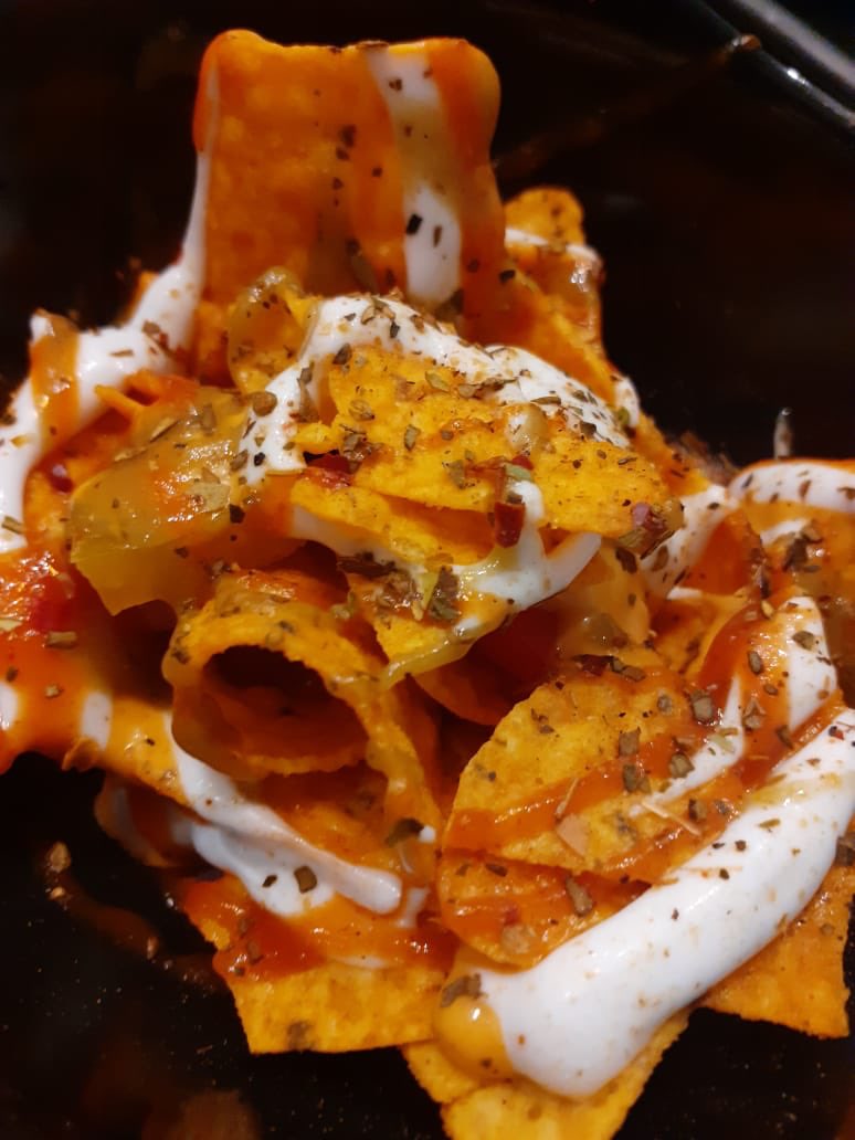 chaaify's tweet photo. Thursday morning calls for some delectable cheesy nachos. Isn’t it? 😋
.
.
Now serving at Chaify!!!
.
.
#Chaify #Nachos #Cheesy #Thursday #Foodie #FoodShot #Katni #InstaFood #FoodManiac https://t.co/IziLsU8M81