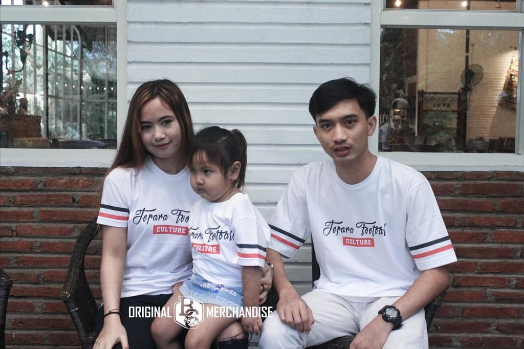 Banaspatishop's tweet photo. -READY STOCK-

Kode : TS Jepara Football Culture
Size : M, L &amp; XL
(Jika tidak ada foto belakang, berarti polos)
Harga : 90k (KTA),  95k (NON KTA).
Anak Anak :65k
CP admin kami:
• Utara = 085721946090 (Bangsri)
• Kota = 085740777200 (Tahunan)
• Timur = 087837753165 (Lebuawu) https://t.co/XC64WmtWgg