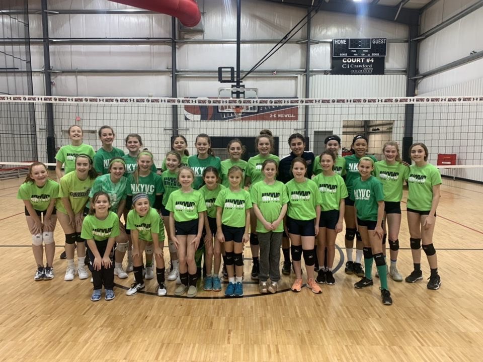 amreckers11's tweet photo. Love for the KIVA community, the Prather &amp; McCaw families. Lift them in prayer 🙏🏼 as they lay their mothers, coaches, daughters, teammates, friends, sisters, cousins, wives, superwomen &amp; supergirls to rest 💙Tues. Rhyan 👼💚Wed. Carrie 👼 👗Thurs. Kacey 👼 ❤️Fri. Carrie 👼 https://t.co/dCgcY1TD0H