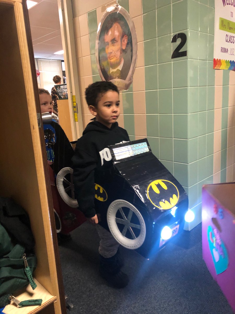 DavidChilson3's tweet photo. Pre-K parent involvement activity!  Creating cardboard cars, trucks and jeeps for the “Drive-In” movie! https://t.co/QlQE5p2Dhj