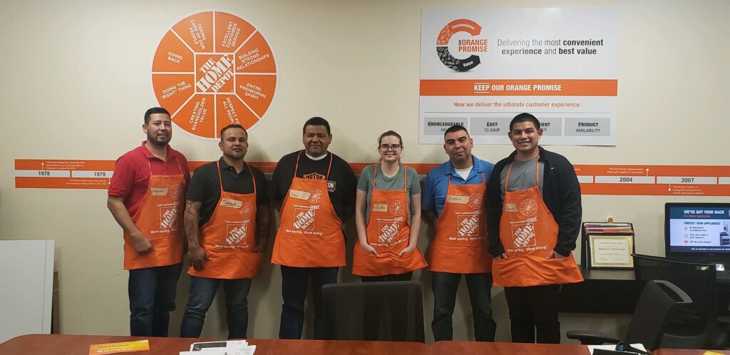 Thd_0402's tweet photo. Welcome to the Orange Family!  #D287WeAreTheBar https://t.co/CroC9jKy10