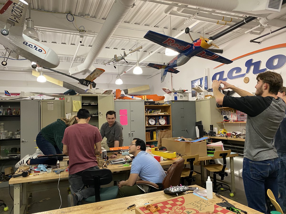 rit_aero's tweet photo. "Hey Blake can you get a pic for the twitter"
Late night build sesh with pizza! @RITNTID @RITtigers @RITStudentLife @_RITEngineering @aiaa #aiaa #AiaaDBF #aero #design #engineering #planez #RIT #pizza #AllHandsOnDeck https://t.co/RyNmEqpDyz