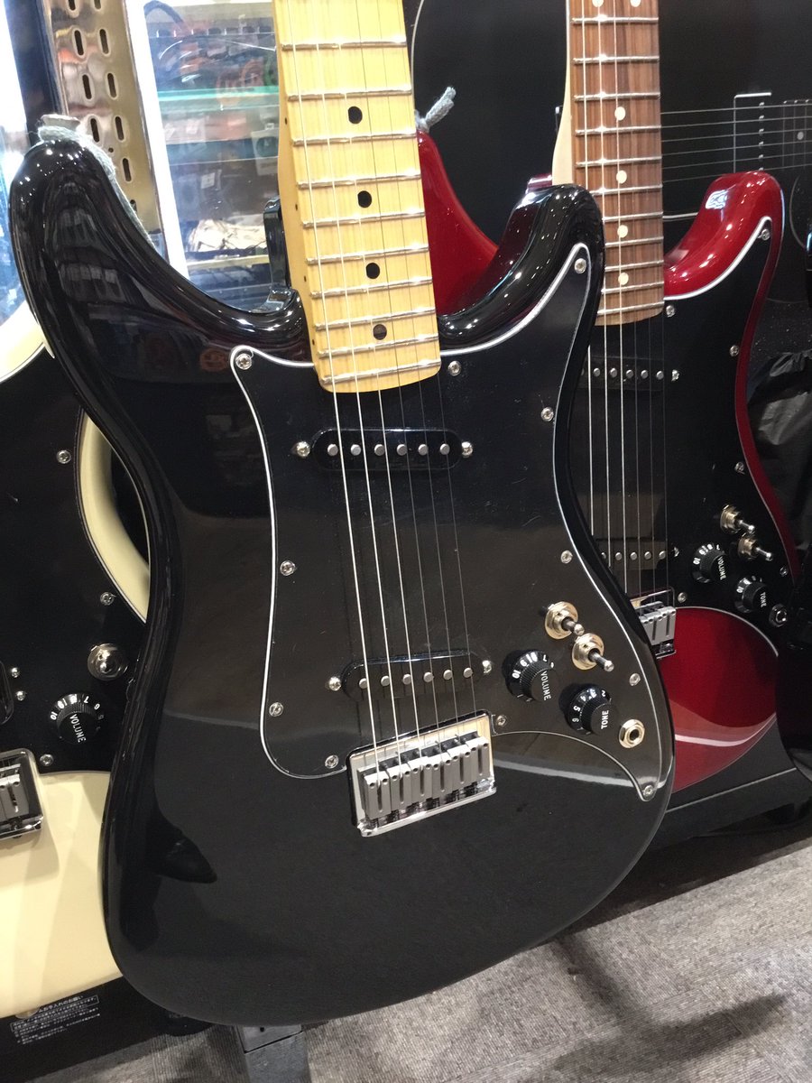 ishibashi_yoko's tweet photo. NAMM2020フェンダーブースでも話題だったリバイバルモデル「リード2/3」が本日入荷!手に届きやすく高いコストパフォーマンスのプレイヤーシリーズでのリリース!
オリジナルをご存知の方もそうでない方も是非一度ご覧下さい♪
商品ページは現在準備中!
#fender
#lead2
#lead3
#イシバシ楽器横浜店 https://t.co/wEPoAgD4GY