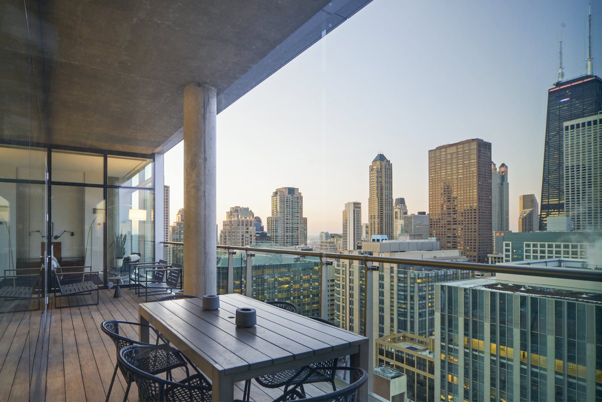 kendallbryanre's tweet photo. - Off Market at 600 Fairbanks -

Stunning, contemporary developer’s penthouse with 28x8 private terrace overlooking the city and Lake Michigan.

📧 | kbryan@jamesonsir.com

#ChicagoRealEstate #JamesonSothebys #Streeterville #ComingSoon #HelmutJahn #MillionDollarListing #Sothebys https://t.co/r1PFeiFLZO