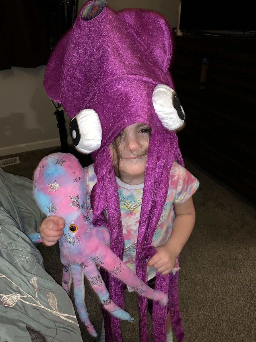 MizSanders's tweet photo. I know it’s 3 months late for the giveaway @Certiport, but I HAD to share! #visioncte19 #armyourcs #sheshouldwin https://t.co/H7Agz1gNCM