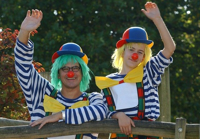 Huhuu Foni ry Tänään Äännekoulu mukana Psykan ja Logon uratreffeillä! Liity Äännekoulun Katjan sähköpostilistalle pisteellämme ja voita "Puhemotoriikan perusteet" verkkokurssi (arvo 305e)! Nähdään!