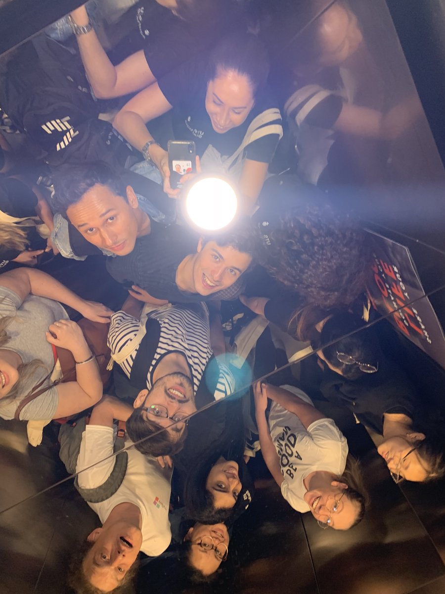 UTSStartups's tweet photo. Our winning UTS Startups Awards founders recently spent a day at @canva to learn how one of the world’s fastest-growing companies run their business! One of their favourite takeaways? #donthirethebrilliantasshole. https://t.co/5nTwl033y0