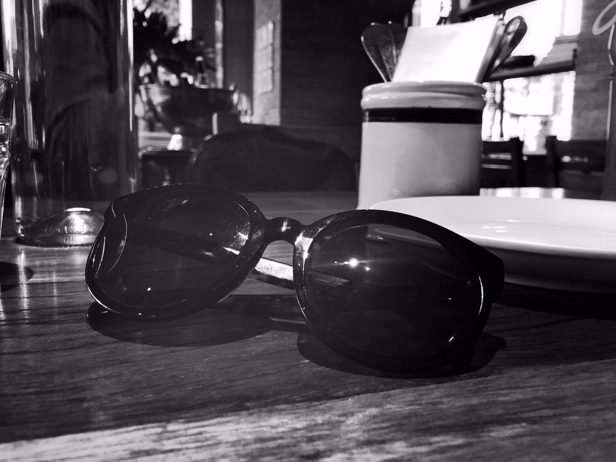 djcherrybombs's tweet photo. 🕶🖤 #BombsStyle
📷 @mindplaydesign Photography
#black #dark #culture #mood #love #sunglasses #AllBlackEverything #gothic #CantStopWontStop #goth #pagan #streetstyle #photography #darkculture #minimalism #avantgarde #blackandwhitephotography #mindplaydesign #restaurant https://t.co/kboEz4YZ7l
