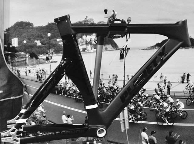 fixnchill's tweet photo. Planetx en proceso para Julen...
#allblack
#fixnchill #velodromo #planetx #fixnchill #fixed #fixie #fixedgear #fixicletas #aerospoke #csepel #cinelli #mash #sidi #spiuk #fixedgeardonosti https://t.co/u6n1l79jnJ