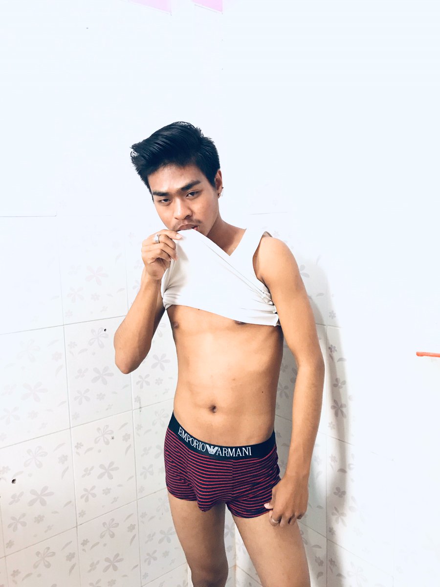 NyoLinThit7's tweet photo. LUXURY. Spaရဲ႕ No.2ေလးပါဗ် အားလံုးပဲ အထိေတြ႔မာ သာယာဖို႔ သာယာၿငိမ့္ေညာင္းေသာ feelingကိုခံစားခ်င္တဲ့သူေတြအတြက္ no.2ေလးကအေကာင္းဆံုးဝန္ေဆာင္မူေပးေနပါတယ္ဗ် အျမန္ဆံုးBooking ခ်ိတ္လိုက္ပါဗ် 09955881481 https://t.co/xcoLwvJ8Px