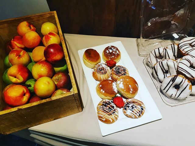 Van_Raath's tweet photo. It doesn't look like we will starve again today... Looking forward to a fun Day Two with the Talent Acquisition Team from @vodacom #SourcingTrainingSA #foodoverload https://t.co/zZ2GXB04cU https://t.co/JEBpSzUyHp