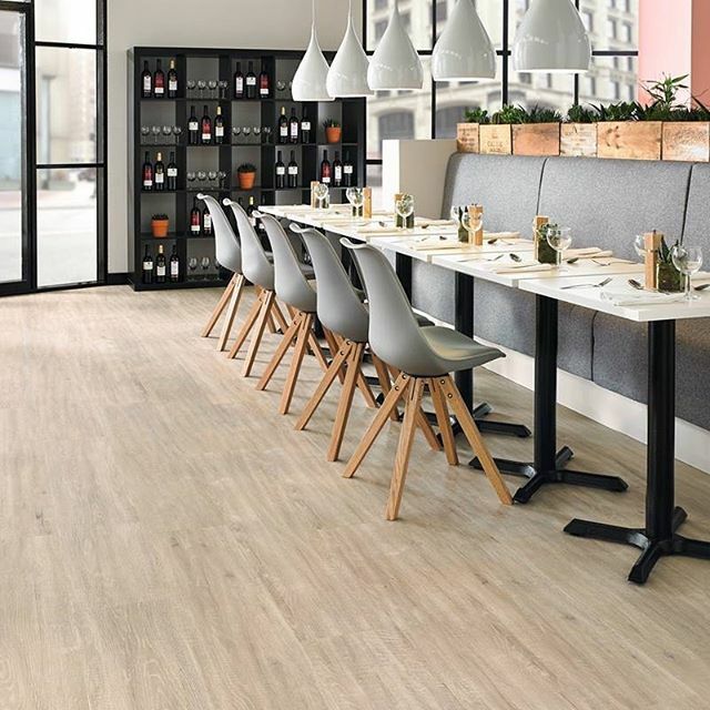 evolvedfloors's tweet photo. @karndeandesignflooring Pearl Oak 🙌 https://t.co/9tWvxszEOq https://t.co/35FORSLetg