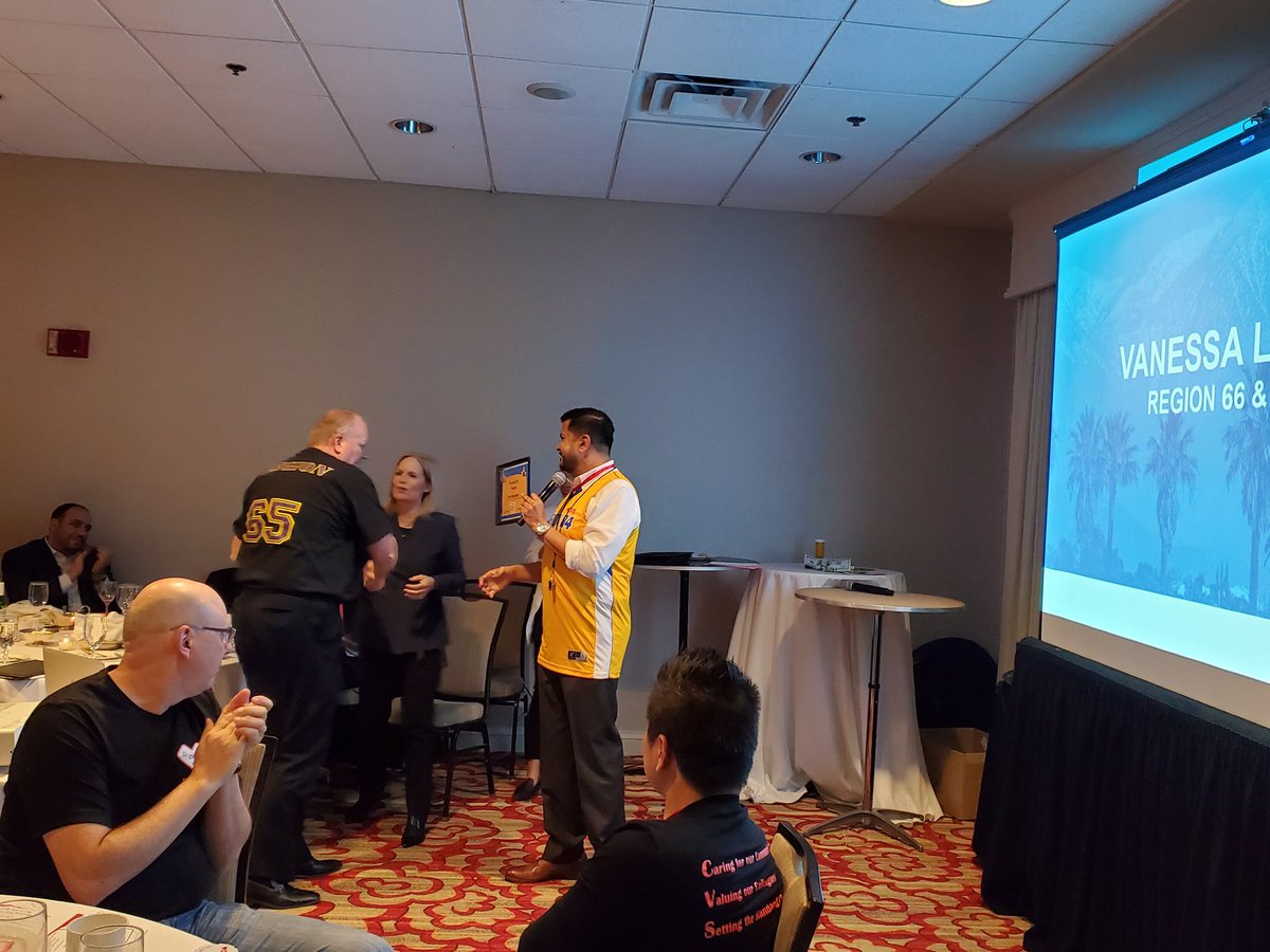 MhoangCVS's tweet photo. Vik did an Amazing job as our MC for the night #HiddenTalents #2020LeadershipSummit #MightyDivision9 #Engaged #FUN https://t.co/OuxHoJJrUt
