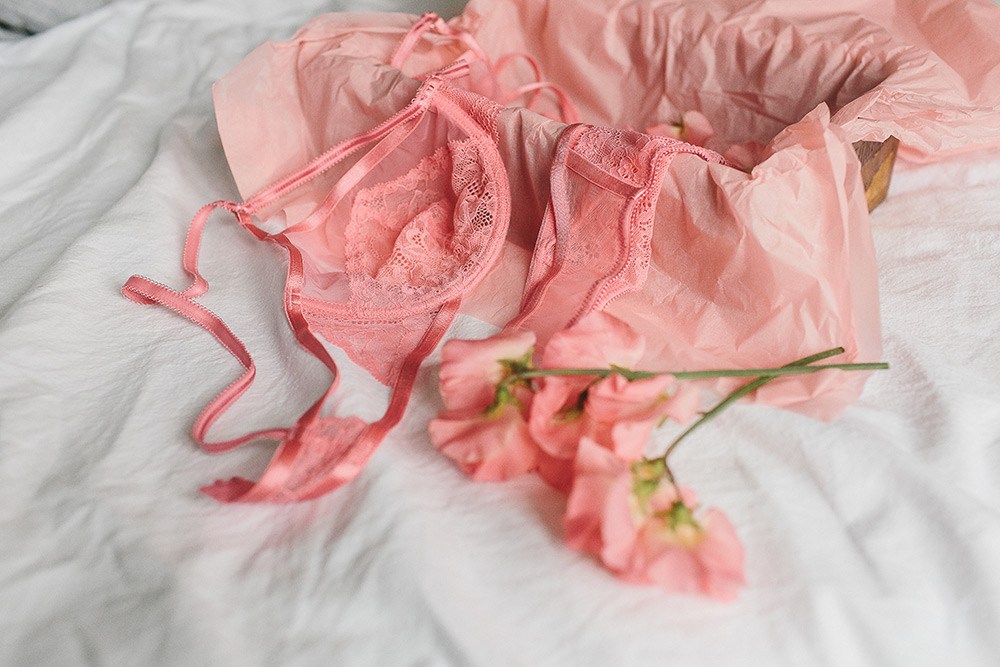 Boobs, Bras, Tit Tape and Big Knickers rockmystyle.co.uk/boobs-bras-tit…