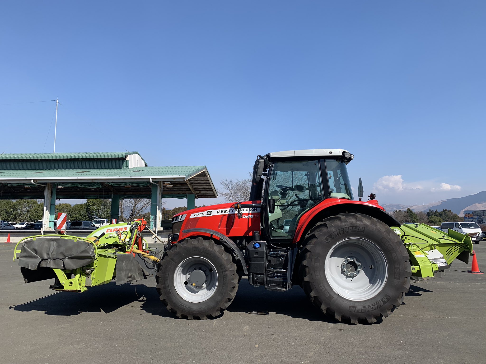 トラクター 馬力100 新品