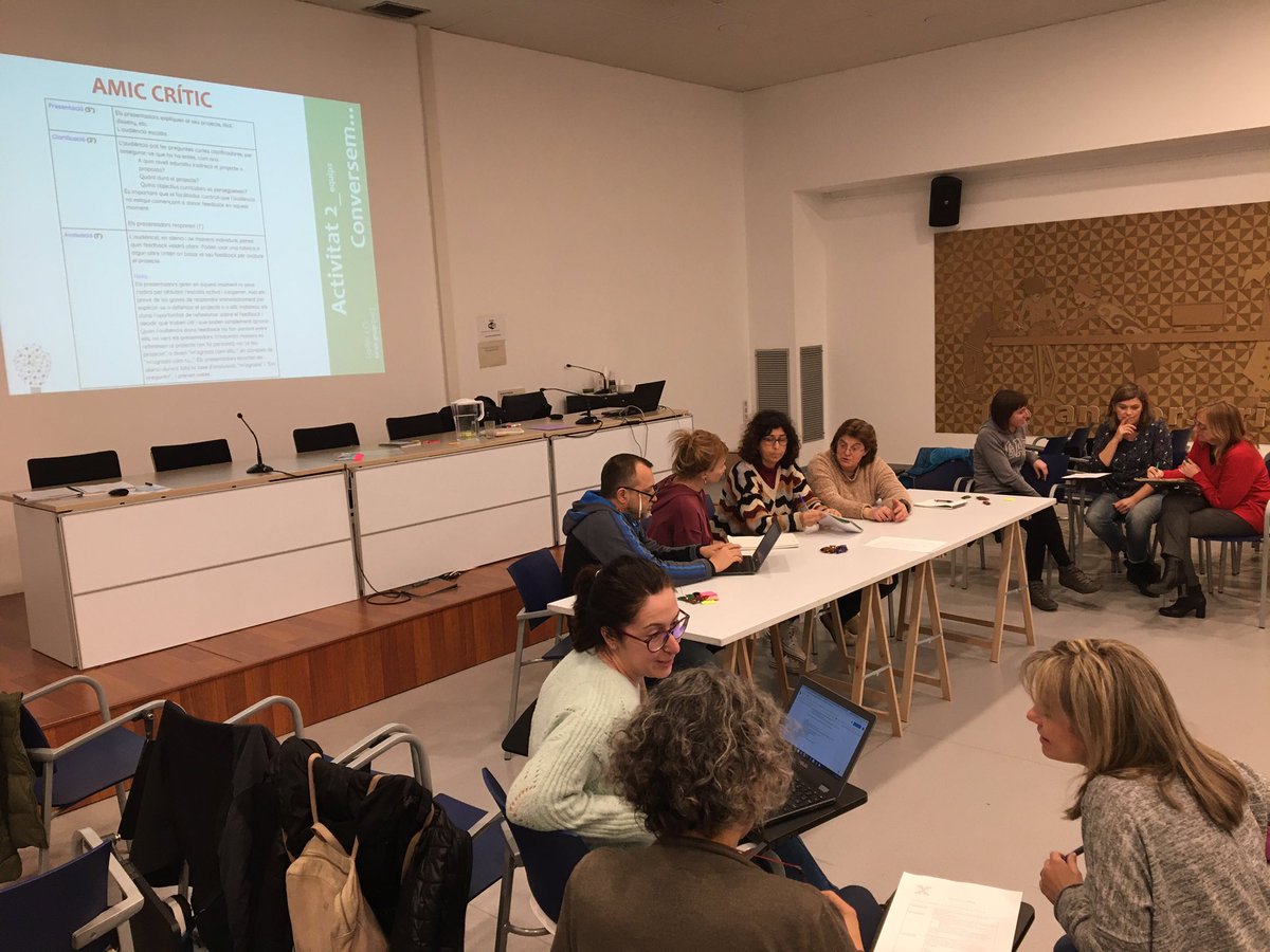 jmolins1's tweet photo. 4a sessió #PIOEmnr1920 posem en pràctica protocols de conversa per estructurar el debat pedagògic en #equip i prendre consciència del grau de participació de l’alumnat #COMinteractua #culturaelogi #llenguatgeassertiu @modelSCAP #OrientacióEducativa https://t.co/Uv6G9PRqR1