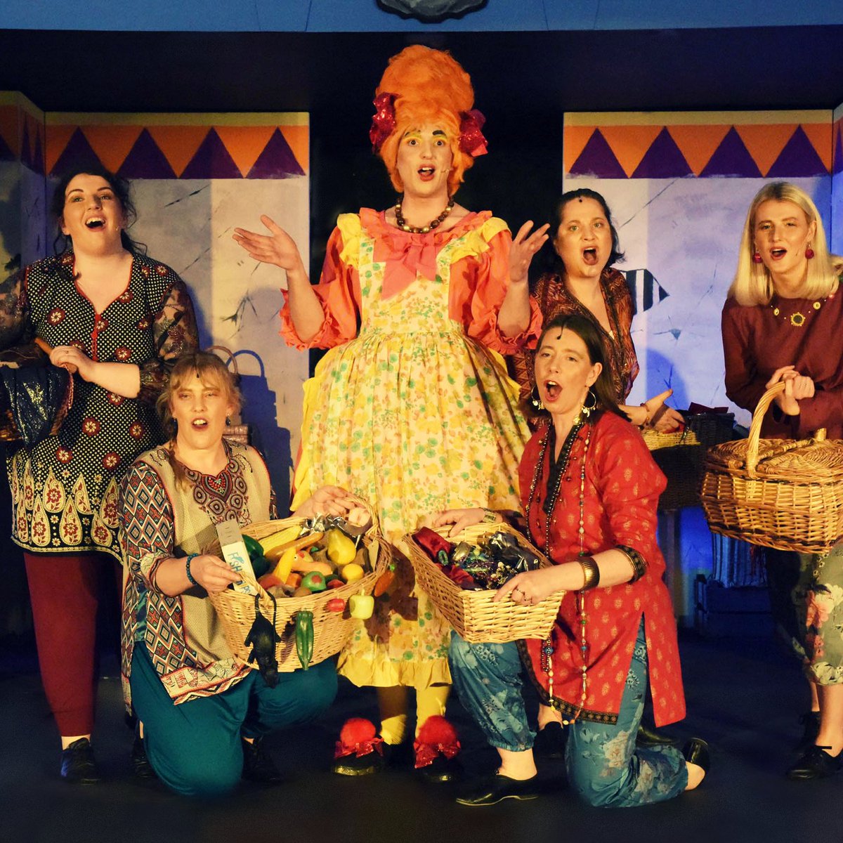 AndyTLake's tweet image. A few photos of my Twankey #Aladdin #Panto