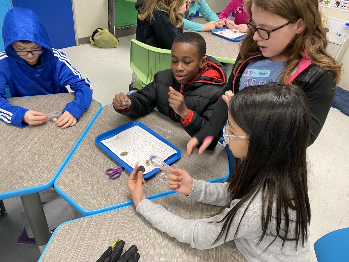 MrsAmyHoff's tweet photo. These scientists are learning how to identify minerals based on their properties. #theMESway https://t.co/U7cTpGHRX9