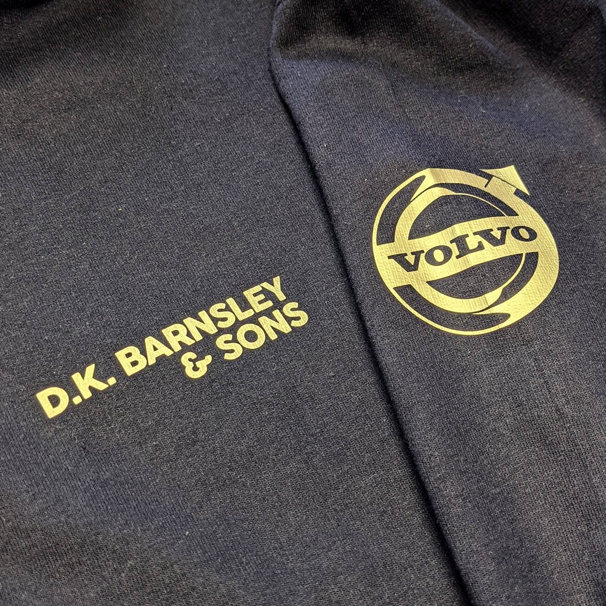 PrimateTees's tweet photo. Hoodies, Polos and Jackets printed for D.K Barnsley &amp; Sons.

#HoodiePrinting #PoloPrinting #JacketPrinting #WorkwearPrinting https://t.co/7G6A0avRfE