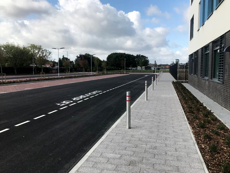 GoldmaxUK's tweet photo. Great to see the St Michael's School in Aylesbury reach completion.
#GOLDMAX #GiveItTheMax #Construction #Aylesbury #Groundworks #Hardlandscaping #Externalworks #Paving #BAM #CivilEngineering #Foundations https://t.co/Csj7WtBr2V