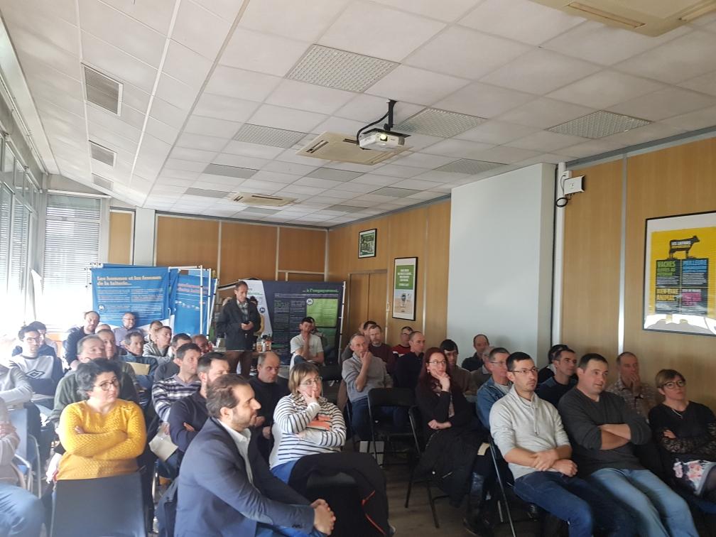 SodiaalCoop's tweet photo. 👨‍🌾👩‍🌾Grande journée de rassemblement des producteurs @LesLaitiersResp dans le Sud Est à laiterie @CandiaFrance de Vienne. 
🤝Toujours mobilisés pour répondre aux nouvelles attentes des consommateurs. https://t.co/IvTZoSoPSA