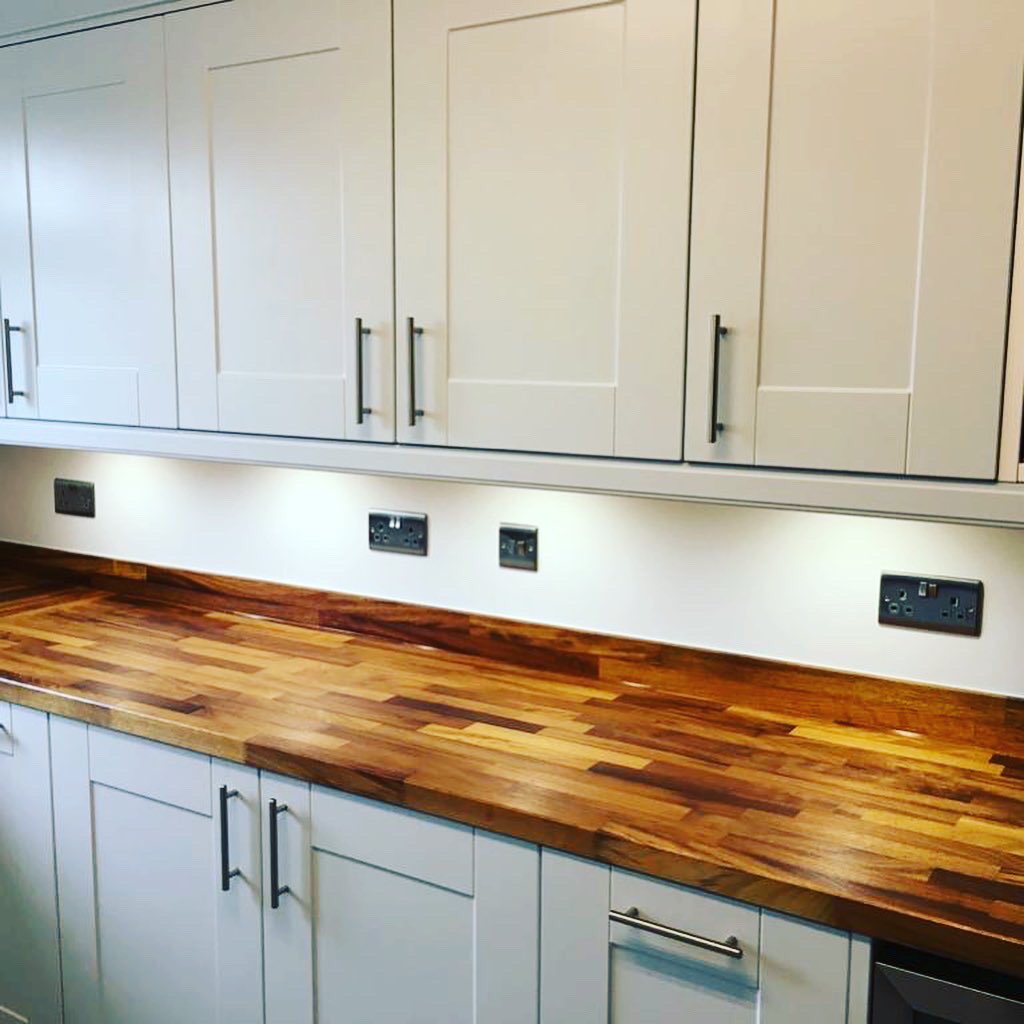 DPGoodwinelec's tweet photo. Lovely kitchen completed by the team in Tonbridge 👌

We love the solid oak worktops, such a timeless design 🤩 
We also installed this dark blue ladder cupboard, a great way for more storage!

#dpgoodwin #kitchen #solidoak #oak #timeless #dpgoodwingroup #tonbridge #eastsussex https://t.co/z3BPYKXgHi