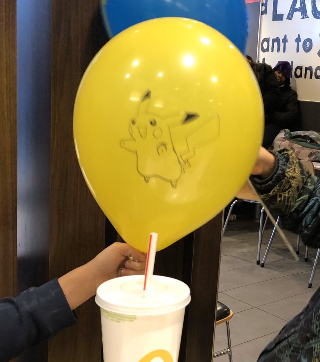 Last night while walking along busy Dufferin St, the wind blew my 5 year old grandson’s ballon away. We thought it was lost. One minute later, a young man surprised us with Santi’s balloon. He saw what happened,and ran after it, in traffic. We all #smiled 😊, at this #kindness
