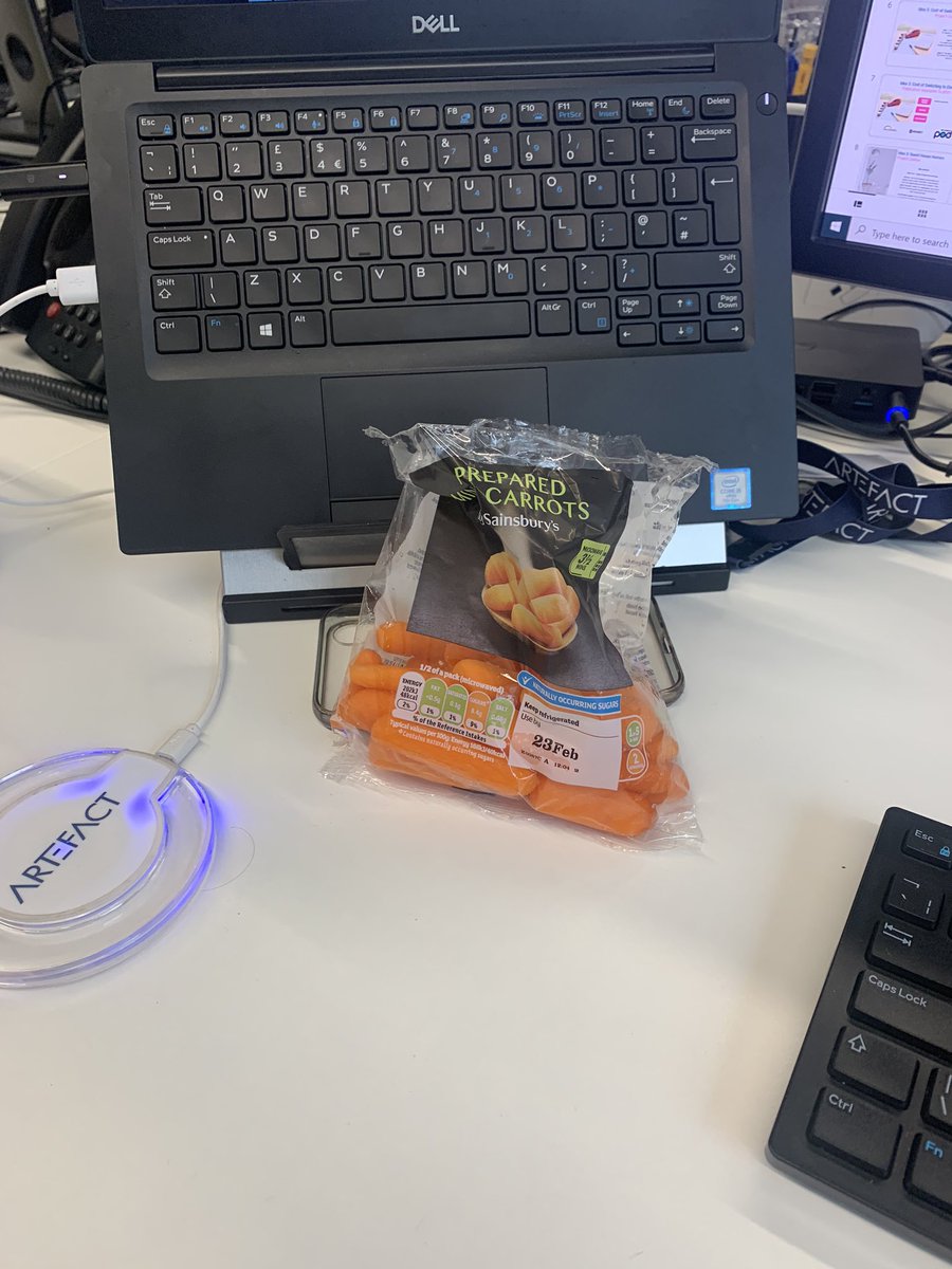 jessica_fairfax's tweet photo. When youโre juggling a pitch deck, a content campaign, a campaign brief and an in-office massage at 1pm....lunch is on the go today ๐ฅ๐๐ปโโ๏ธ #agencylife #lifeofaPR https://t.co/bqmGKH3yu3