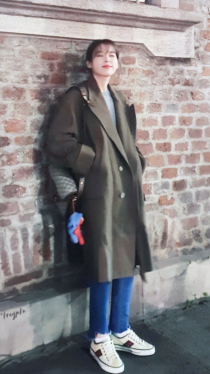 krayjuku's tweet photo. เหมือนกำลังดูรูปที่ไปเที่ยวกับแฟน..
#GirlfriendCollection #พี่ลี่คนเท่
#ลิลี่จีอึน #아이유 #IU #ไอยู https://t.co/I7RWfUGNSt