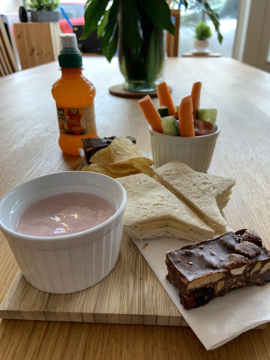 stanhoole's tweet photo. Treat your little ones to our new Children’s Platter! Available from today, everyday. #lunch #childrenslunch #platter #cafe #coffeeshop #foodphotography #bicester #bicestervillage #oxfordshire #independentbusiness #shoplocal #supportlocalbusiness https://t.co/6oyxmNZrts