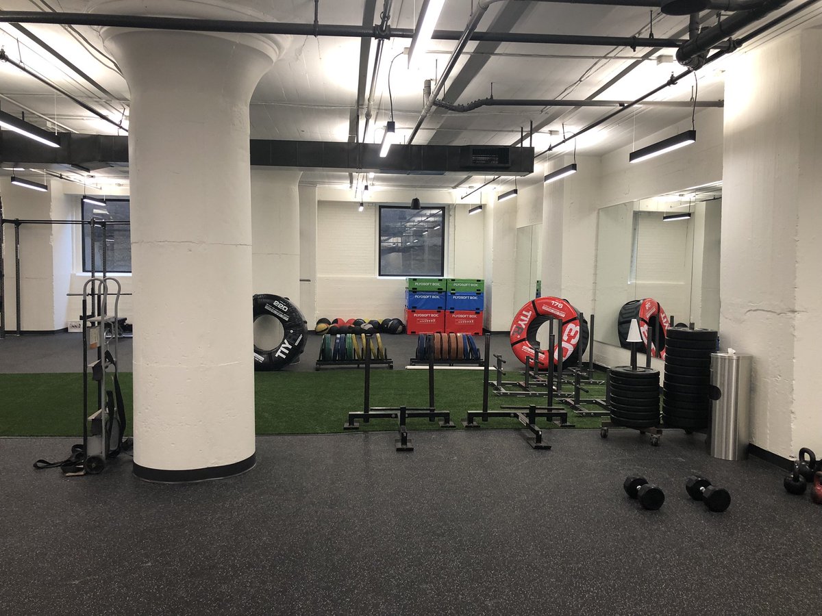 push_pedal_pull's tweet photo. P3 Fitness Expert Cory McBride worked with City Center Real Estate to put together this stunning facility for Tractorworks in Minneapolis. His inclusion of Precor cardio and strength as well as multiple flooring solutions took this space to the next level! #p3install #precor https://t.co/kZov2deF6D