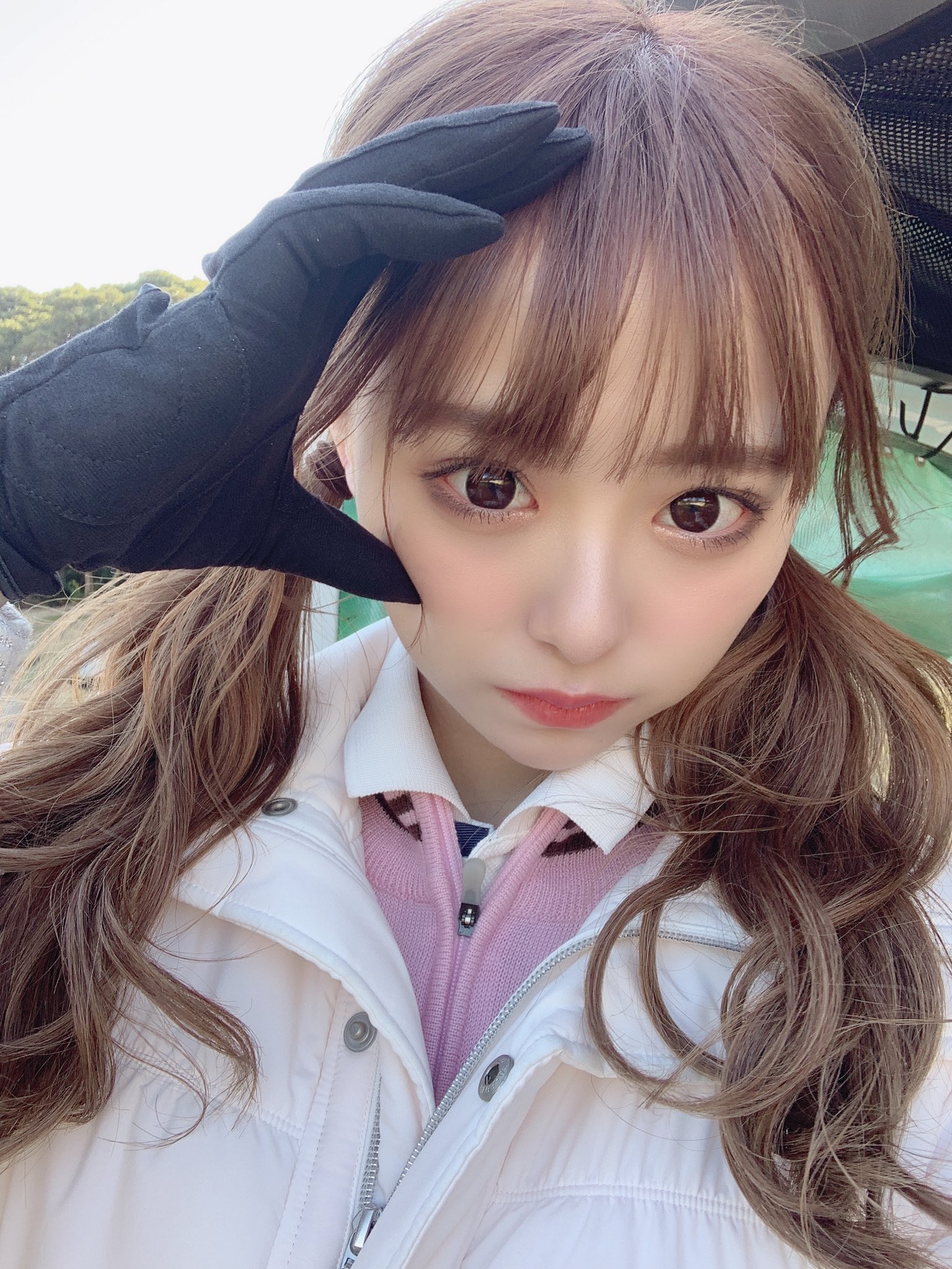 佐藤麗奈 さとれな 小学生の頃は日焼けとかなにも気にせず遊びまくっててこんな黒かったけど中高で日焼け止め塗りまくっただけでこんな白く戻れた 日焼け止め 日傘 サプリでこんなにも変化あって笑う T Co Rcgnvknoot Twitter
