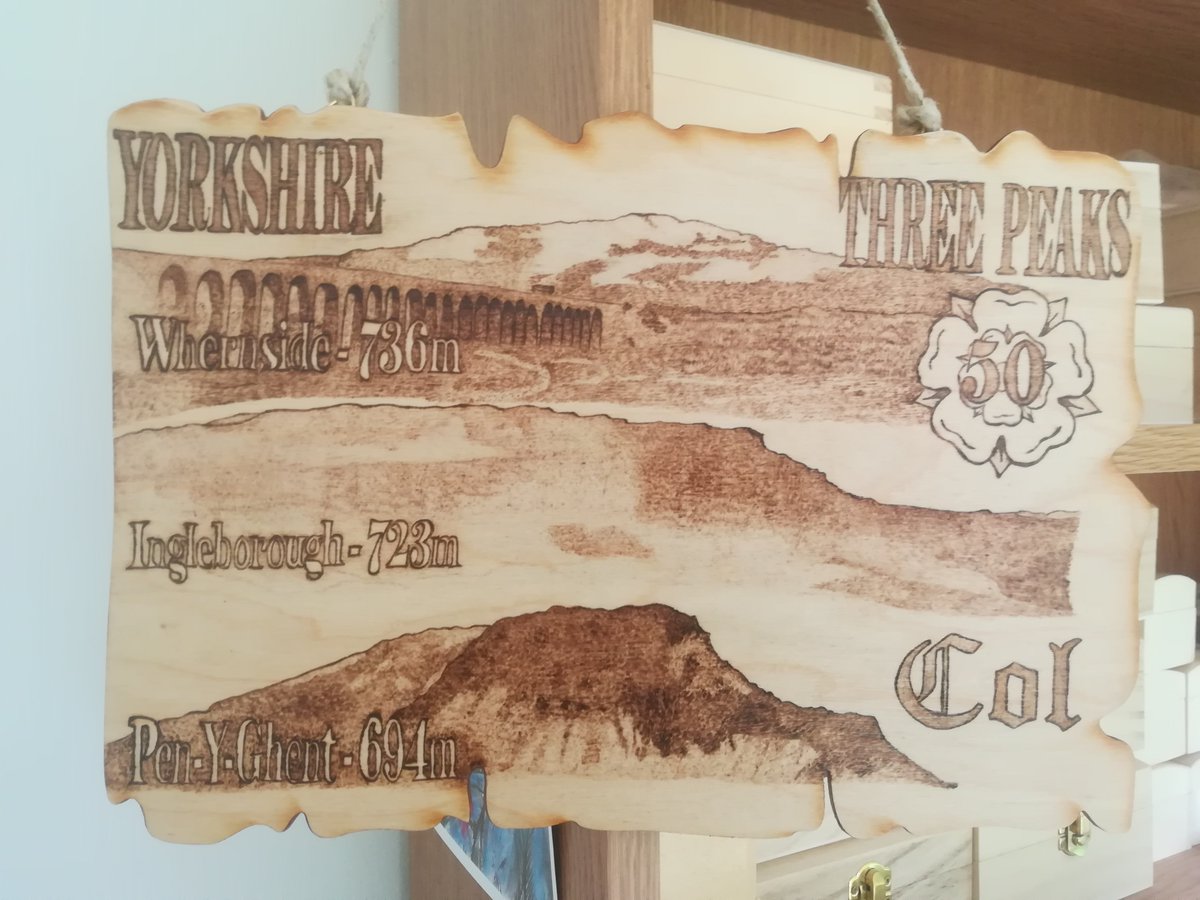 ShazbatDesigns's tweet photo. Hi @ADG_IQ I'm a one woman band who loves burning wood. I love all styles but mainly celtic and alternative but also done all kinds of trophies and plaques to celebrate others achievements #QueenOf #elevenseshour #celebrating #achievements #handburnt #nolasers https://t.co/GYglr0Sdjb