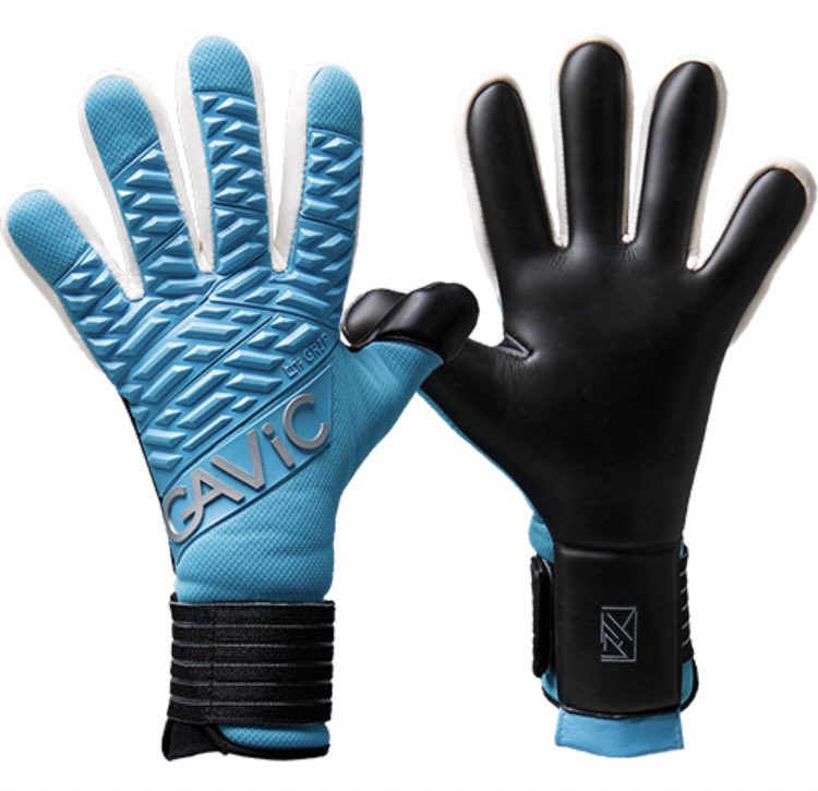 gkgloves1's tweet photo. 王者に加入し真価が問われる今シーズン！横浜Fマリノスの梶川裕嗣選手！

着用モデル
GAVIC マトゥー 素 吸 二十

タイトなフィッティングと吸い付くようなグリップが売りのモデル！GAVICのグローブは日本人の手に合わせて作られており、近年着用選手が増えています！

#JリーグGK豆知識 https://t.co/XJffs3W5L1