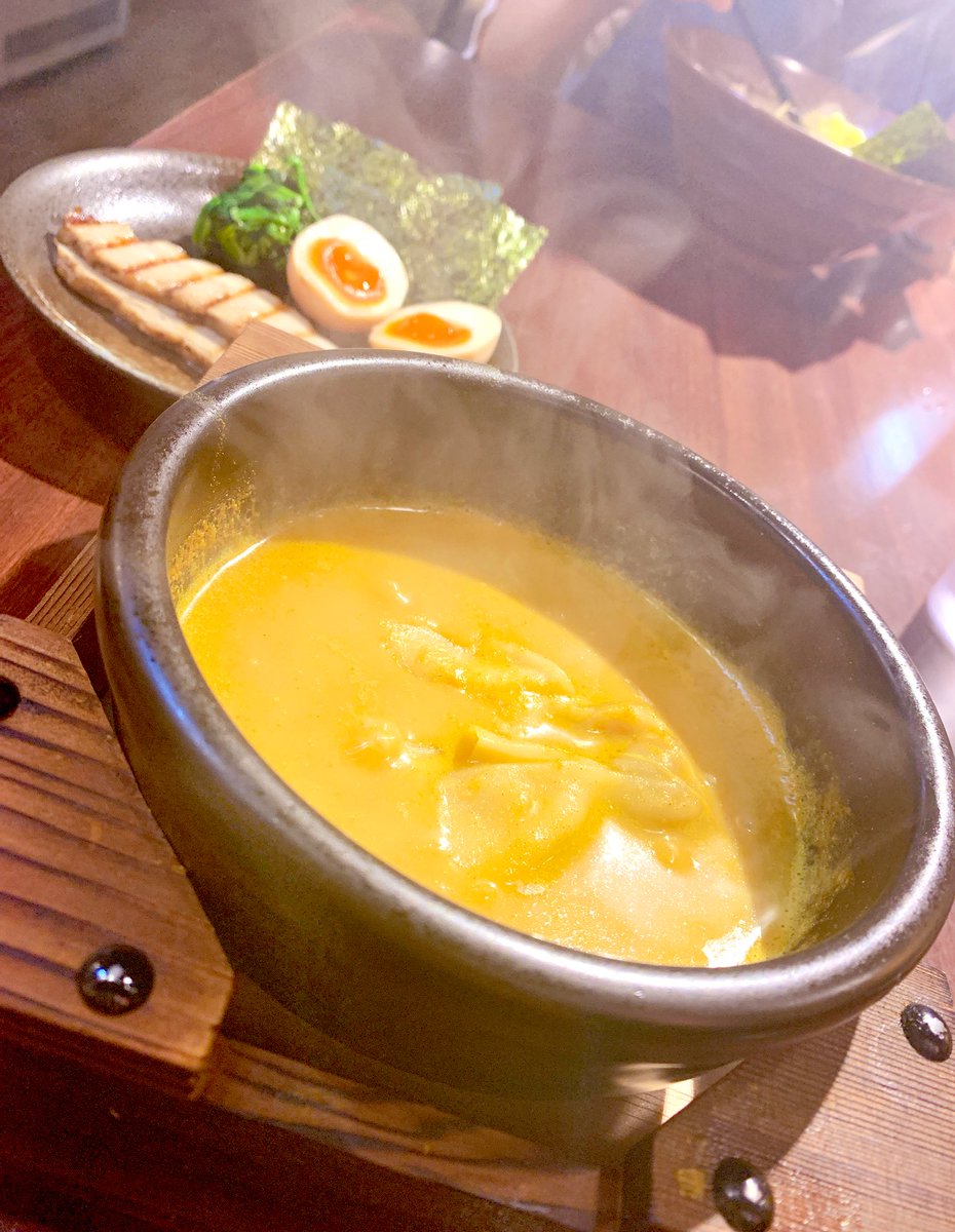 fruitstarte2's tweet photo. カレーつけ麺👍　
#カレー　#つけ麺　#恵比寿　#美味しい　#アツアツ https://t.co/TJvLuANNST