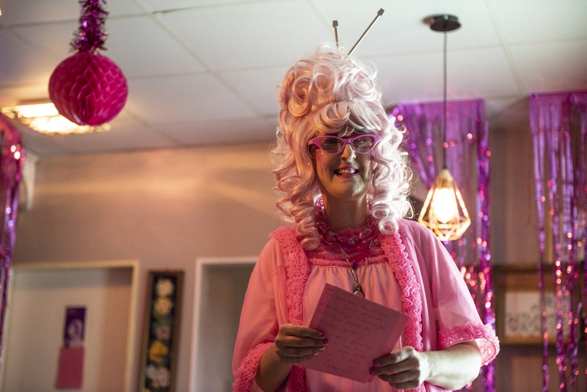 Happy Thursday! Have you got tickets for next week's I Heart Thursdays event yet? 

It's the first one of 2020, hosted by the marvellous Kitty O'Shea, who will be speaking to artist Michelle Browne about a new board game created w/ #StHelens young people.

heartofglass.org.uk/events/i-heart…