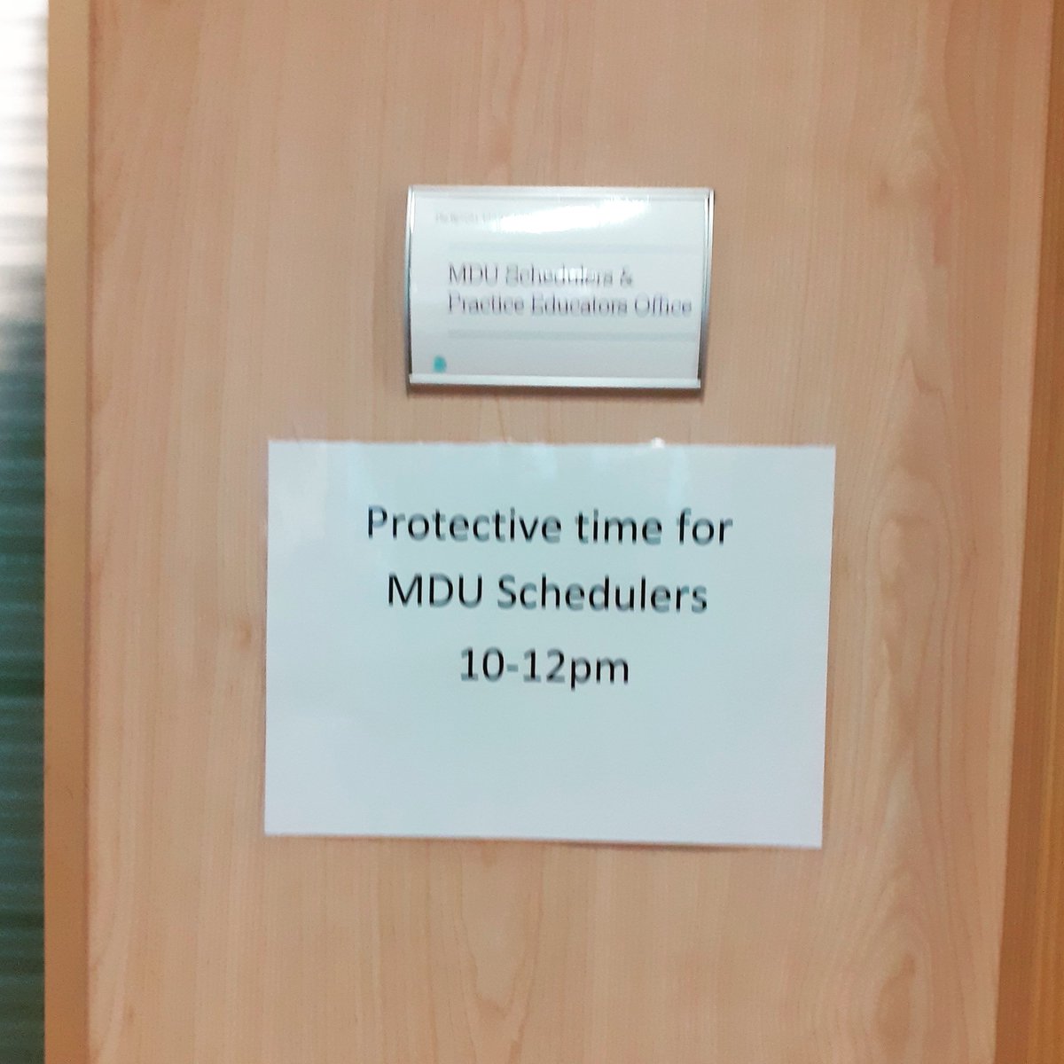 Karashgould's tweet photo. The tireless nurses, health care assistants and phlebotomists who work punishing hours saving lives here in the Medical Day Unit at the @royalmarsdenNHS . Many not on humongous salaries..'unskilled workers,' according to the government. #myimmunotherapyday #blessNHS https://t.co/NhGG61Xff1