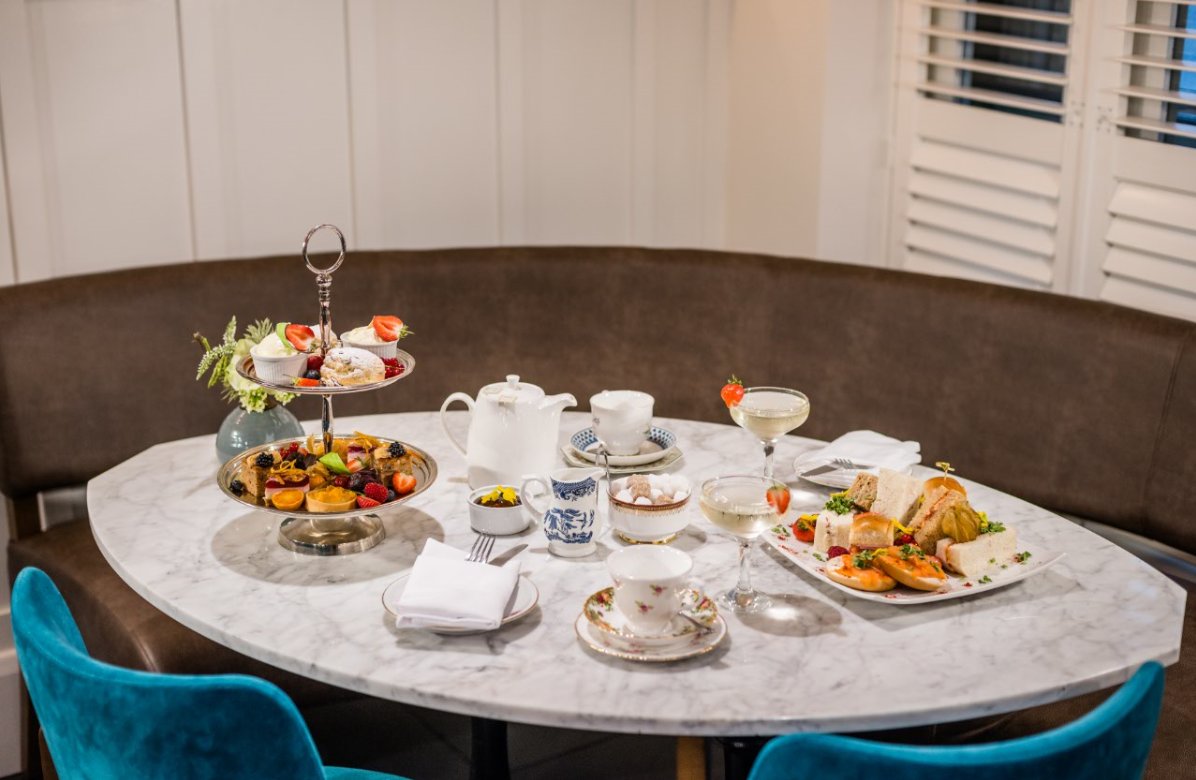 Luxurious, elegant and perfect for every day... Our Traditional Afternoon Tea features an array of irresistible treats 🍰🥪  Add a glass of champagne to make it extra special 🥂 #afternoontea #manchester #luxury